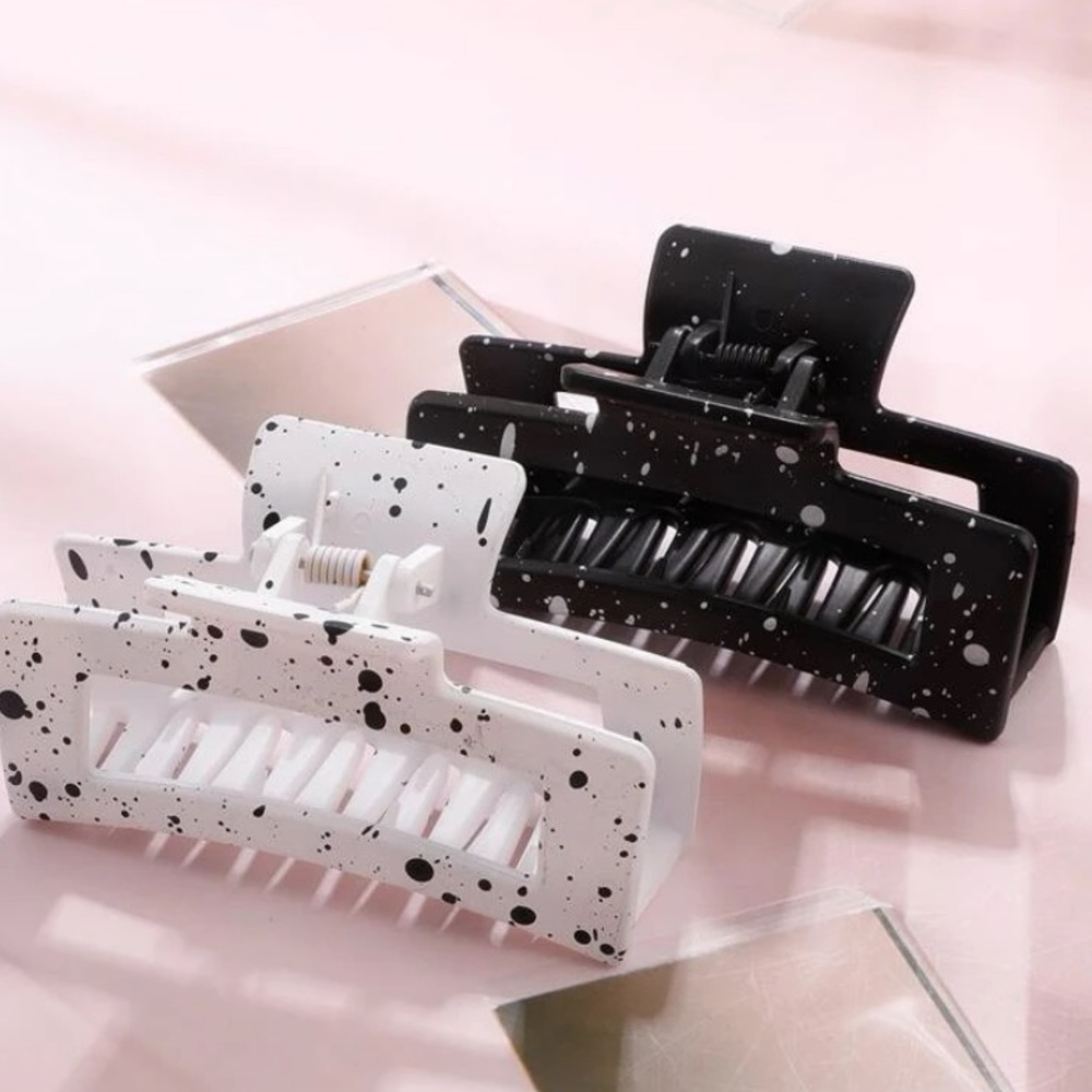 NEW| 2pcs Ink Print Hair Clip - Picture 3 of 3